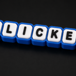 Persoonlijke Naam Clicker – helemaal in jouw kleuren
